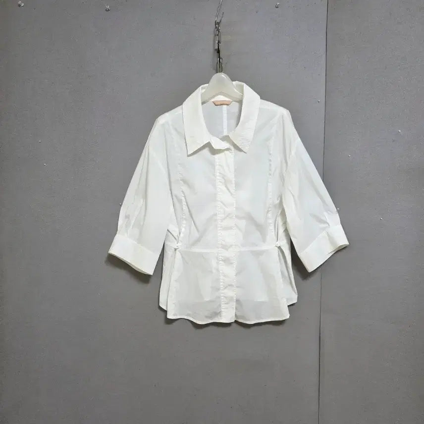 [BUNJANG] CC Collect Waist String Button Blouse / CC컬렉트 허리줄임단추 블라우스 66  n8318