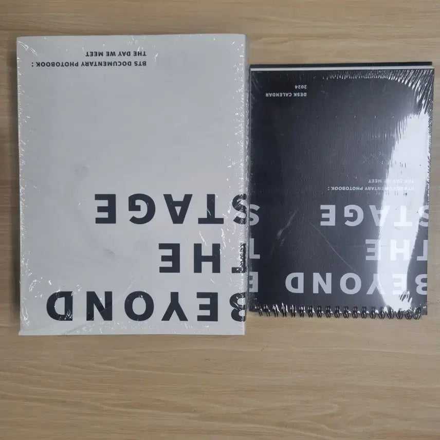 [BUNJANG] BTS Beyond The Stage Documentary Photobook & 2024 Calendar Bundle Set / BTS 다큐멘터리 비욘드 스테이지 포토북 캘린더 일괄 2.0