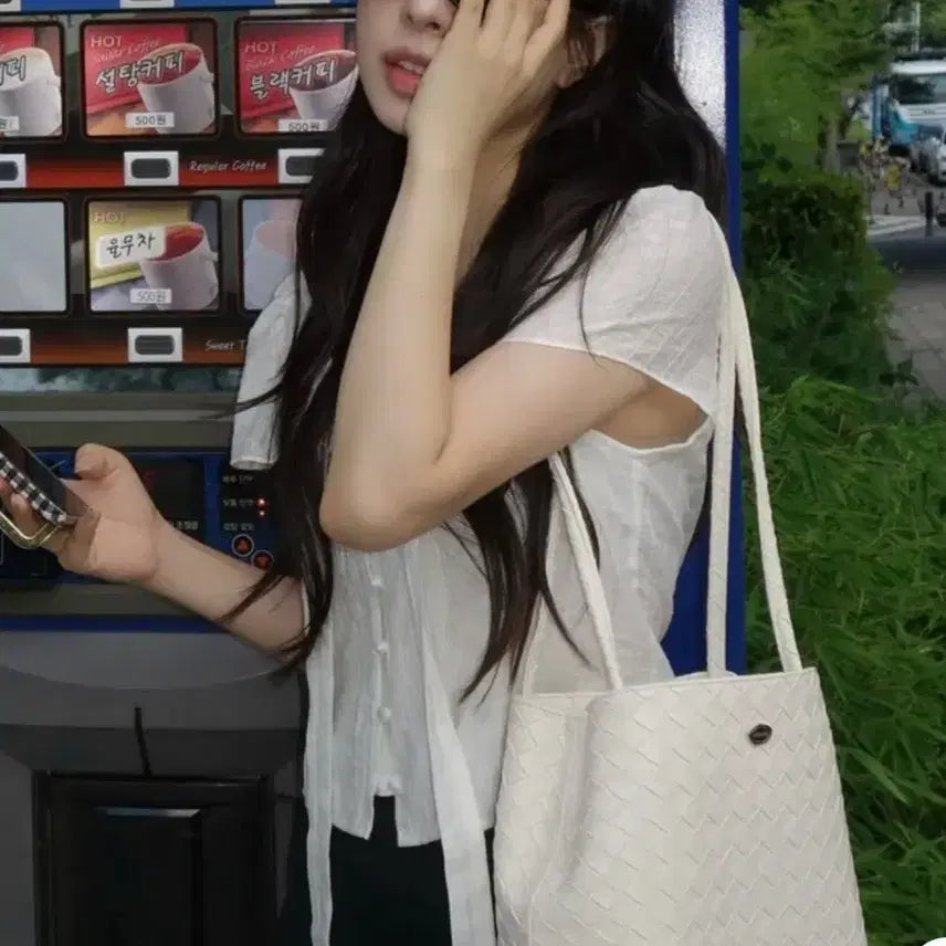 [BUNJANG] Donkey Weaving Shoulder Bag / 돈키 가방 위빙 숄더백