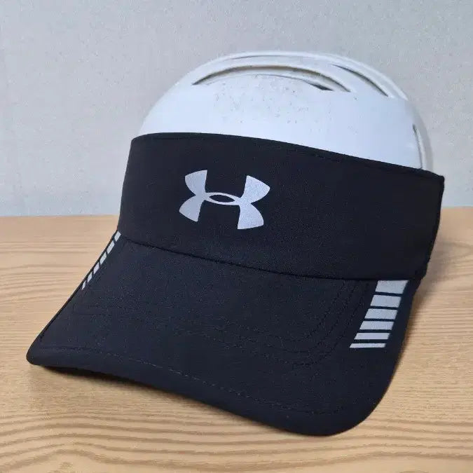 [BUNJANG] Under Armour Black Sun Cap (57-59cm) / 언더아머 썬캡 블랙 57-59cm 가능
