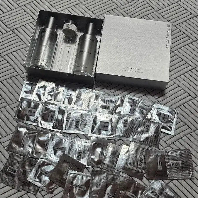 [BUNJANG] Amorepacific Clinical Response 2-Piece Set / 클리니컬 레스폰스 2종세트 아모레퍼시픽 신제품