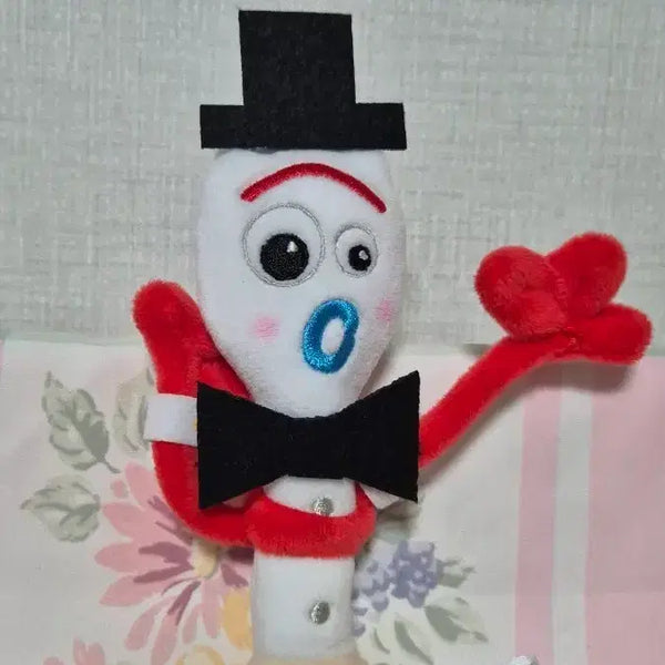 [BUNJANG] CGV Toy Story 4 Forky Wedding Doll Keychain / cgv 토이스토리 5 포키 웨딩인형 키링