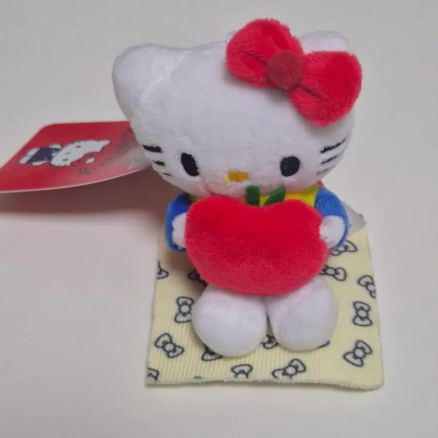 [BUNJANG] Sanrio Hello Kitty Plush Keyring Bag Charm / 산리오 헬로키티 봉제인형 키링 가방고리