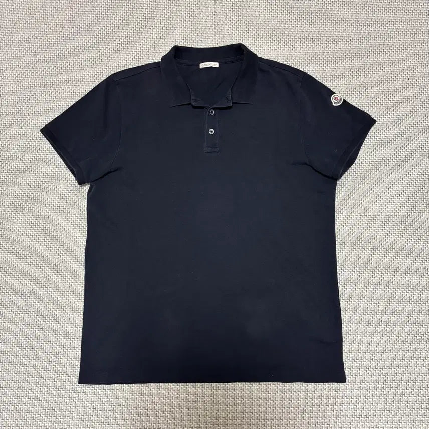 [BUNJANG] Moncler Logo Patch Polo Shirt / [L Size] 몽클레어 와펜 카라티