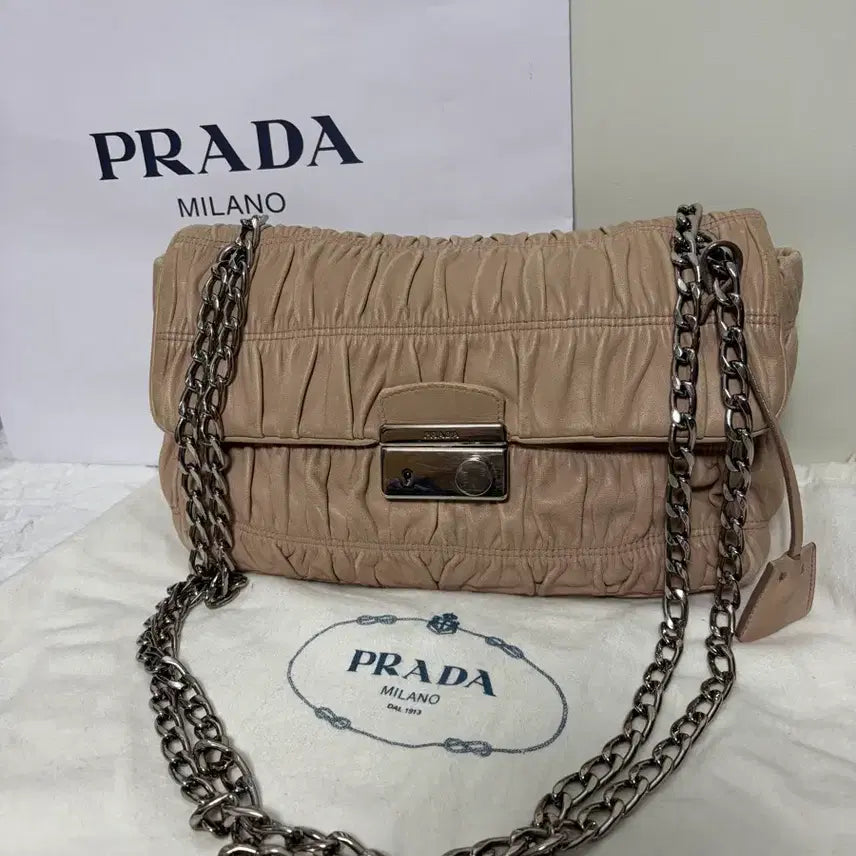 [BUNJANG] Prada Nappa Gauffre Chain Bag / 프라다 나파 고프레 체인백