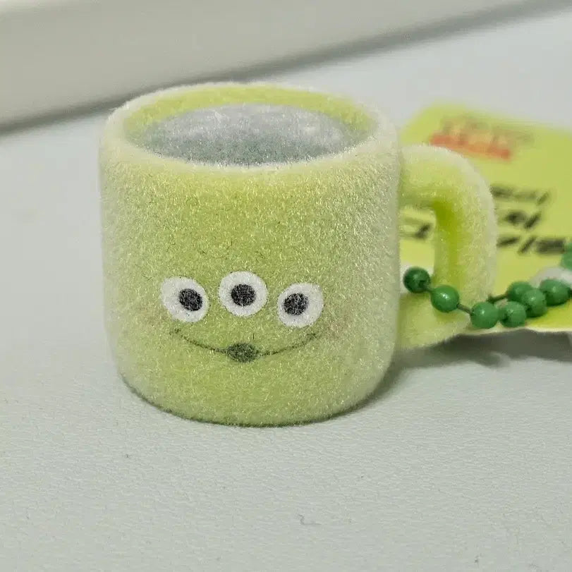 [BUNJANG] Daiso Toy Story Miniature Mug Charm Alien / 다이소 미니어처 머그컵 키링 알린