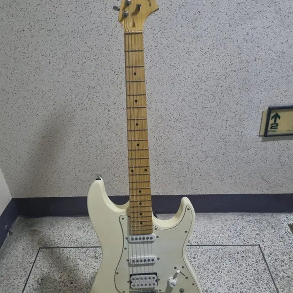 [BUNJANG] AcePro White Electric Guitar / 에이스프로 일렉기타 화이트