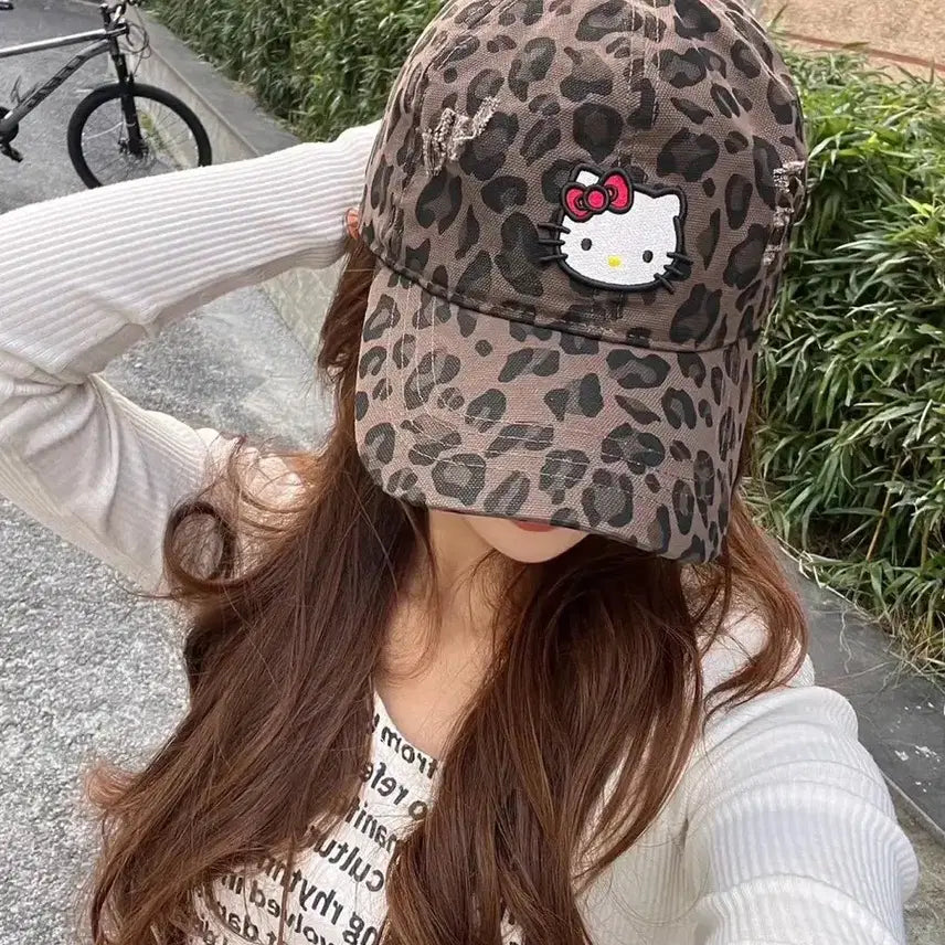 [BUNJANG] Hello Kitty Leopard Pattern Ball Cap / 헬로키티 레오파드 패턴 볼캡 1번째