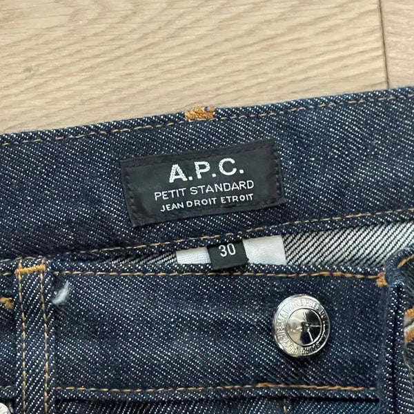 [BUNJANG] A.P.C. Petit Standard Raw Denim Jeans Size 30 / A.P.C. 아페쎄 페티트 스탠다드 생지 데님 청바지 30(실착 3회 미만)