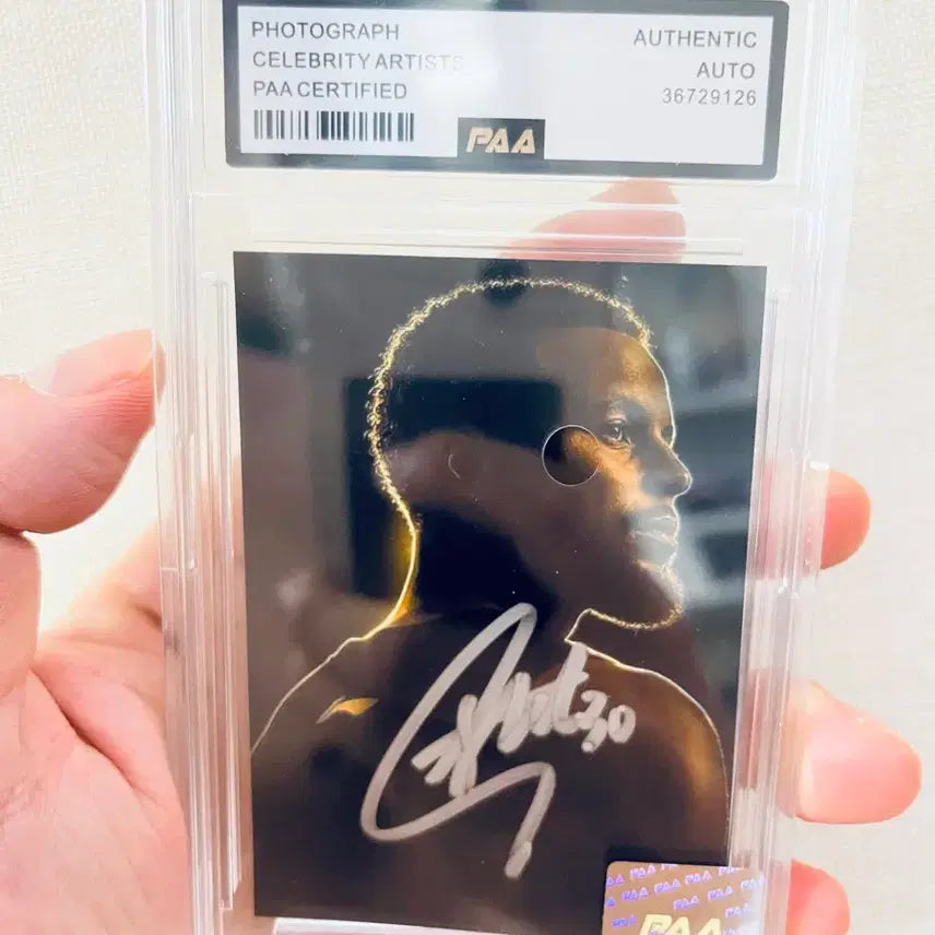 [BUNJANG] Stephen Curry Autographed Photocard with PAA Graded Case / 스테판 커리 친필 싸인 포토카드  | PAA 인증 케이스 포함 | 소장용 최상급