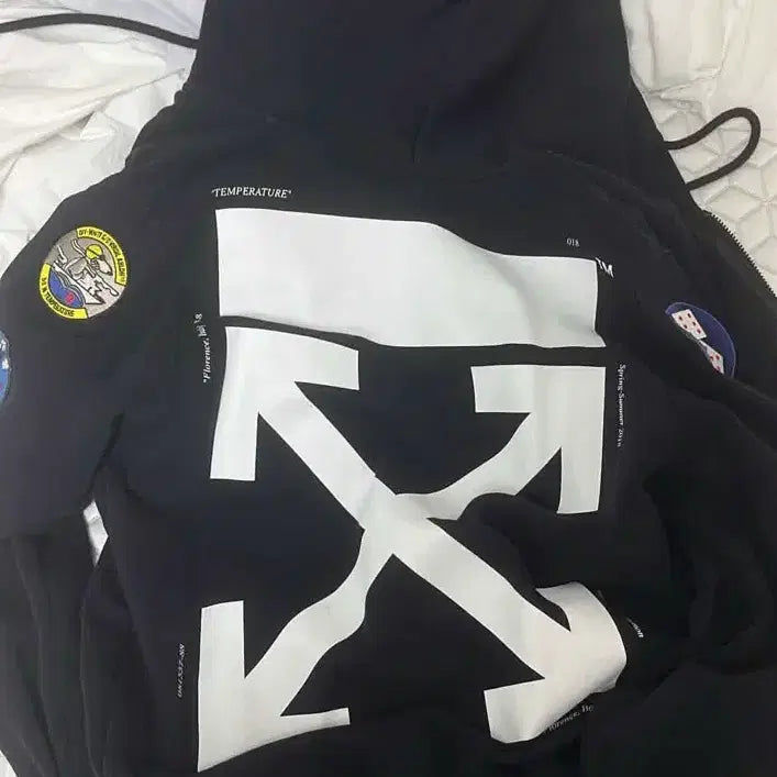 [BUNJANG] Off-White Hooded Zip-Up Jacket / 오프화이트 후드집업