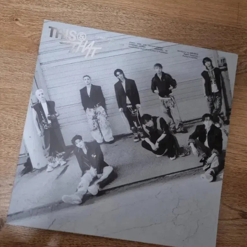 [BUNJANG] Stray Kids THIS & THAT LP / 스키즈 thsis & that Lp