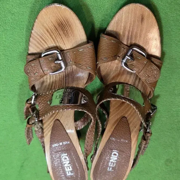 [BUNJANG] Fendi Brown Wood Heel Sandals / (택포)펜디 샌들 브라운 우드힐