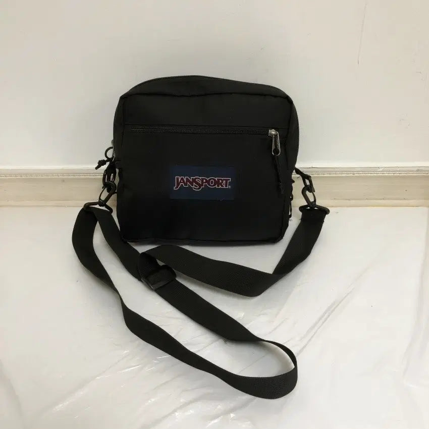 [BUNJANG] JanSport Crossbody Bag / 잔스포츠 크로스백@9961
