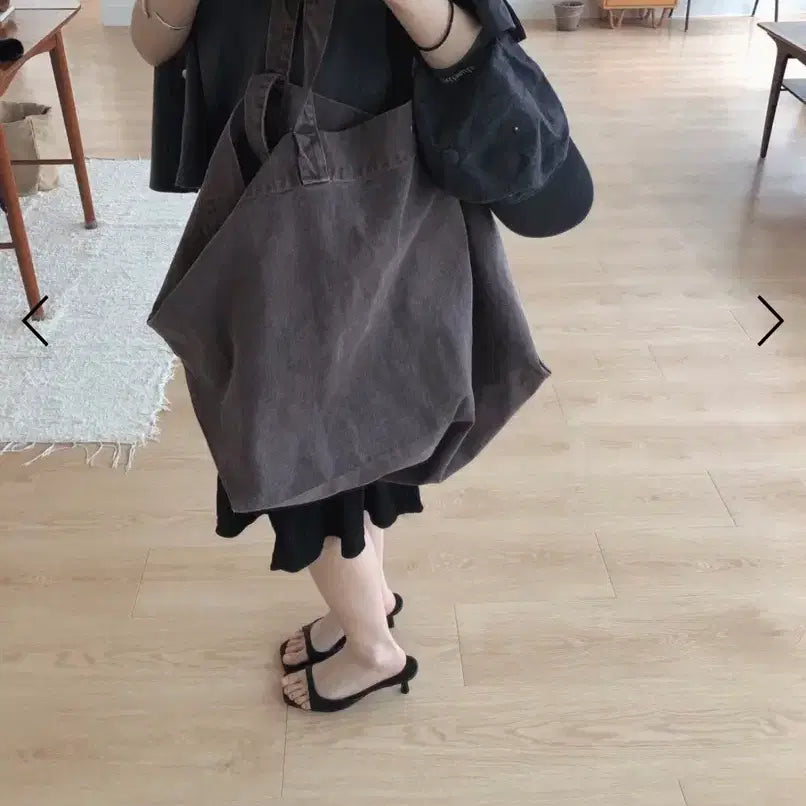 [BUNJANG] Keira Logo Big Bag / 키이라  로고 빅 백 Log big bag