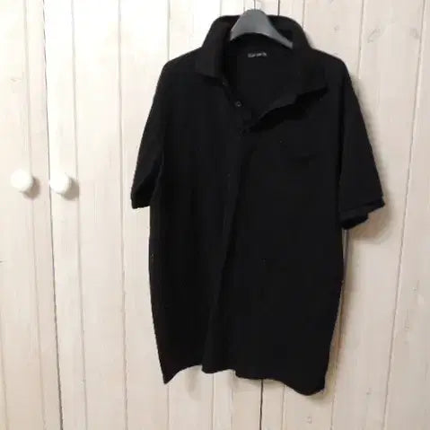 [BUNJANG] Black Collar T-Shirt / 블랙 카라 티셔츠 2/ 같은옷이예요