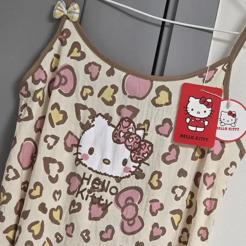 [BUNJANG] Hello Kitty Leopard Print Slip Dress Pajamas / 호피 키티 원피스 잠옷 나시