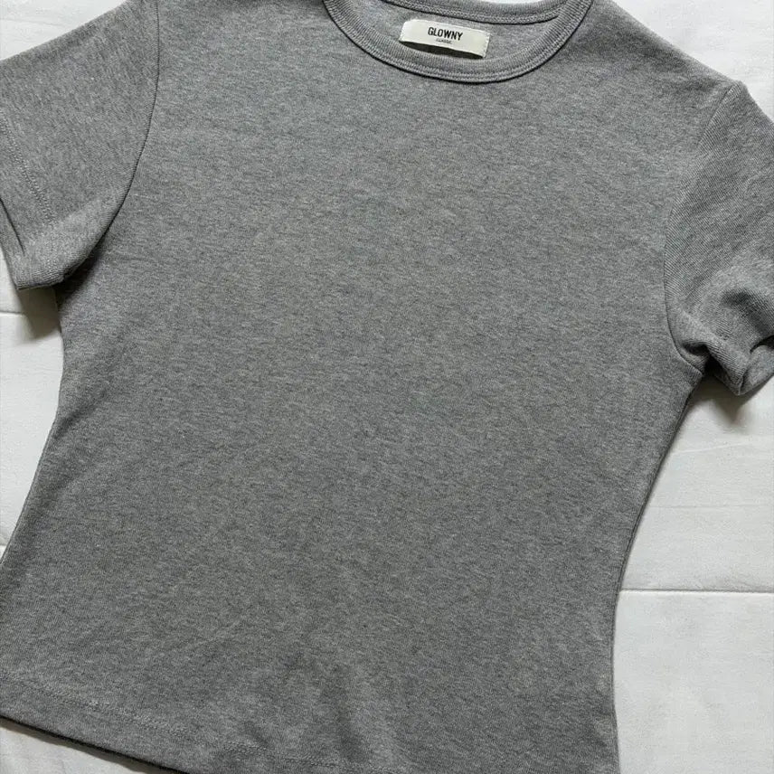 [BUNJANG] GLOWNY G Baby Tee - Grey / 글로니 G baby tee 베이비티 그레이