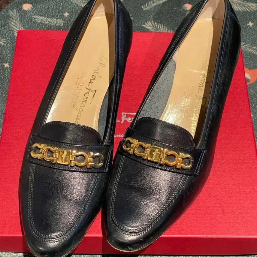 [BUNJANG] Salvatore Ferragamo Women's Loafers / 정품 페라가모 구두(단화, 로퍼) 230