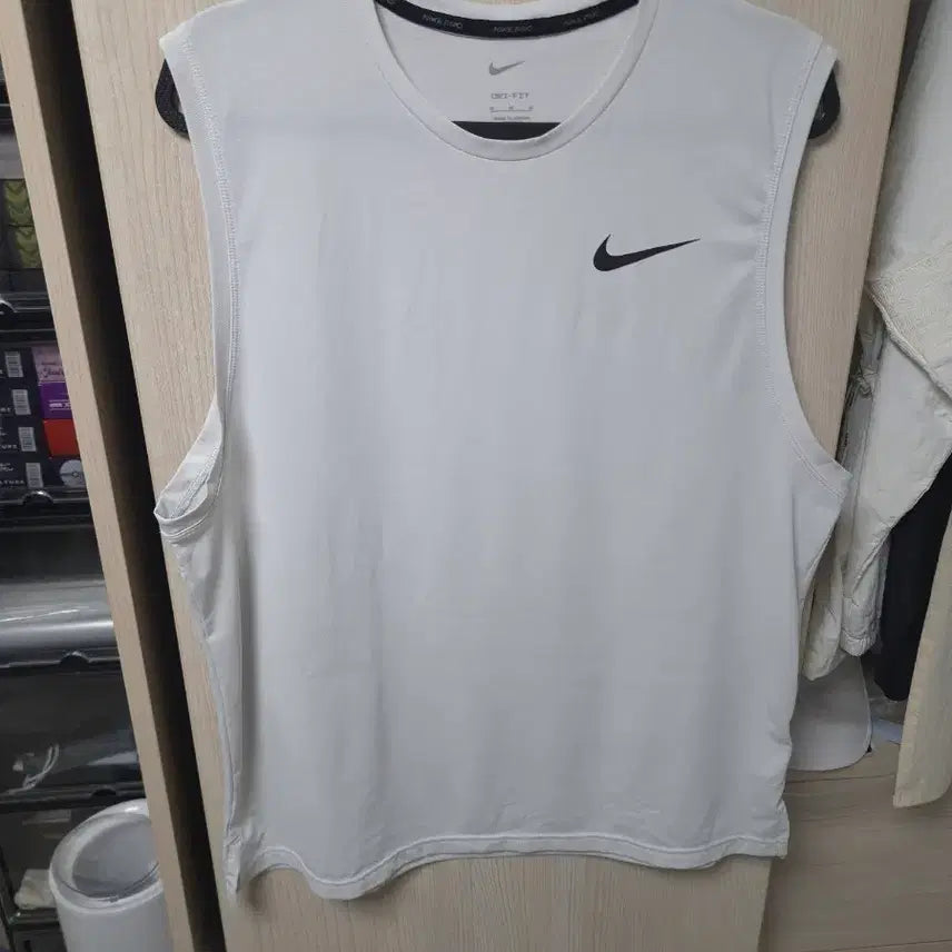 [BUNJANG] Nike Sleeveless Top White / (해외 M) 나이키 민소매 흰색