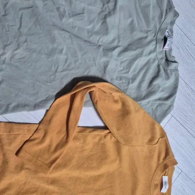 [BUNJANG] 2-Pack Basic Round Neck Long Sleeve T-Shirts (Mint/Mustard) / 기본 라운드넥 긴팔 티셔츠 2종 일괄 (민트/머스타드)