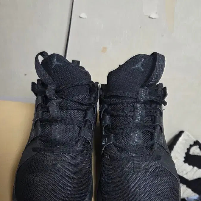 [BUNJANG] Jordan 270 Black Sneakers / 조던 270 블랙 운동화