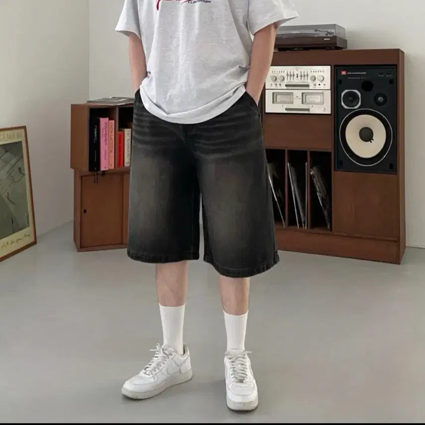 [BUNJANG] Black Denim Bermuda Shorts / (새상품) 흑청 데님 버뮤다팬츠