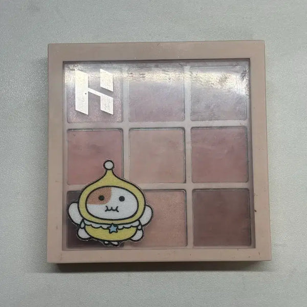 [BUNJANG] Holika Holika Letter From Spring Eyeshadow Palette / 홀리카홀리카 레터 프롬 스프링
