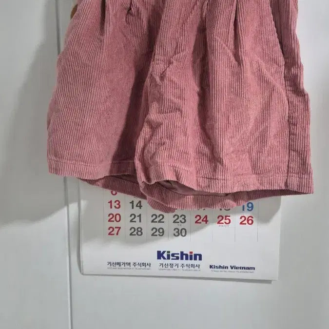 [BUNJANG] Corduroy Pink Back-Banded Pintuck Shorts / 코듀로이 핑크 뒷밴딩 핀턱 반바지