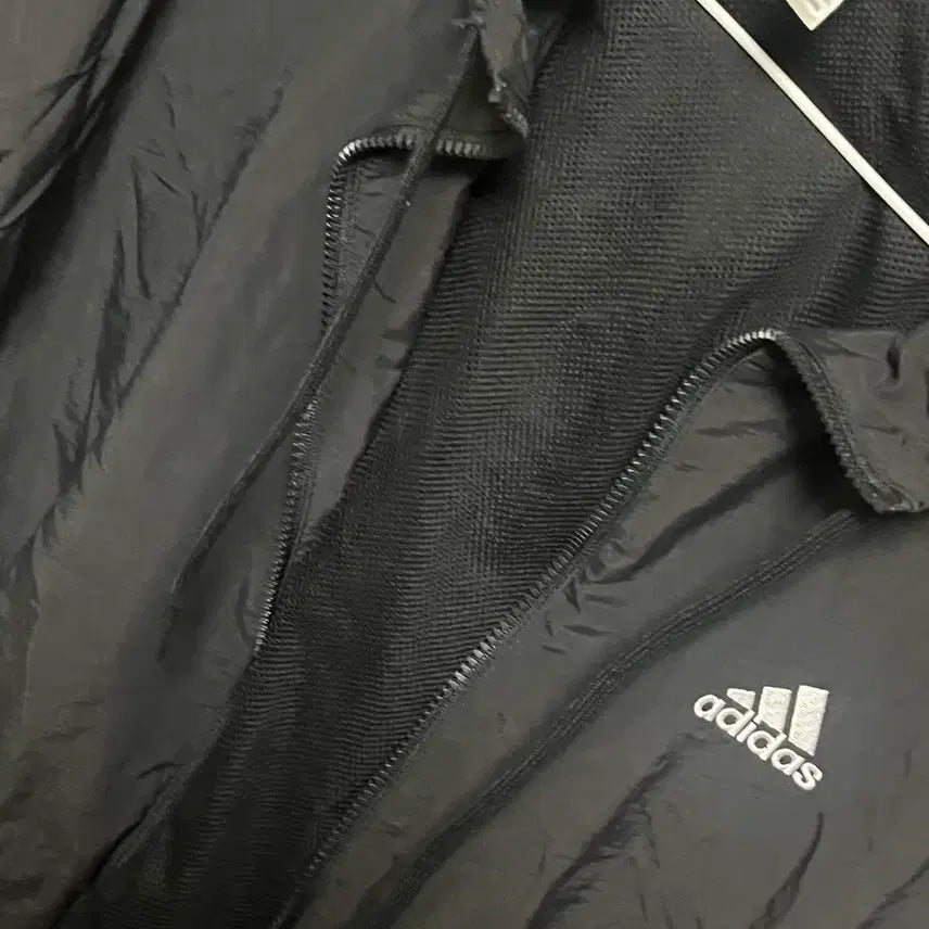 [BUNJANG] Adidas Black Cropped Windbreaker Size S / 아디다스 검정색 바람막이