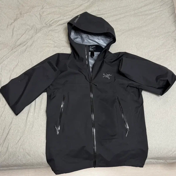 [BUNJANG] Arc'teryx Beta Jacket Black / 아크테릭스 베타 자켓 블랙