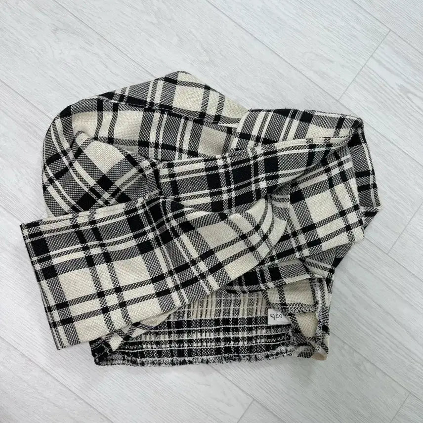 [BUNJANG] Off-Shoulder Camisole Checkered / 오프숄더 나시 체크
