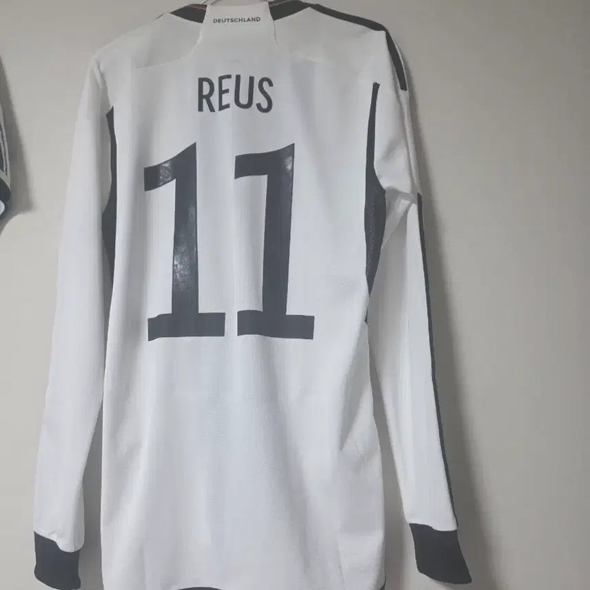 [BUNJANG] Adidas 2022-2024 Germany National Team Player Issue Long Sleeve Jersey (Marco Reus) / 22/24카타르 월드컵 독일 국대 로이스 유니폼 져지 긴팔 판매 S95/택