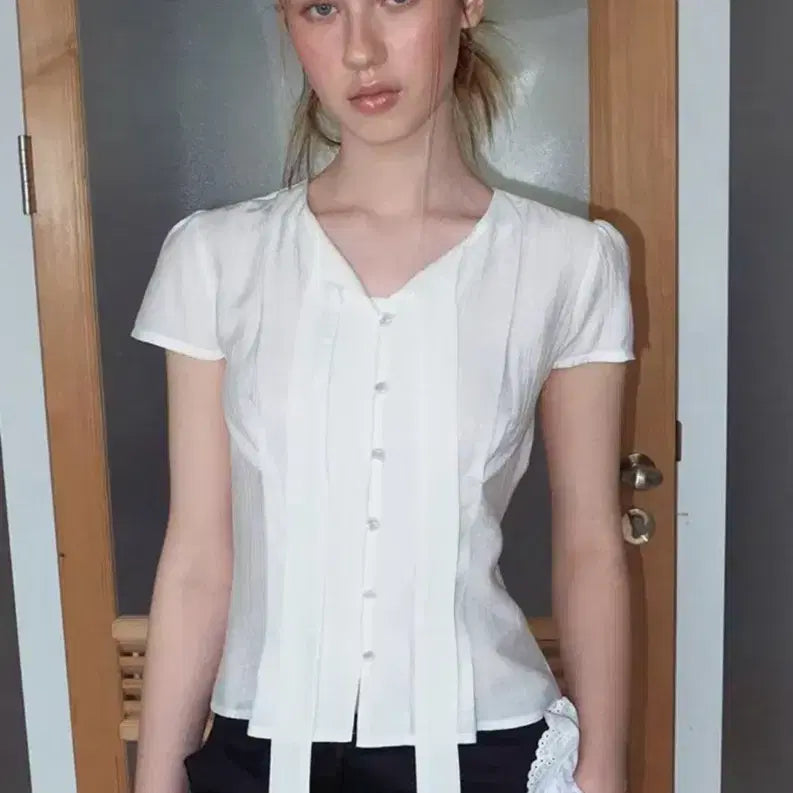 [BUNJANG] Etmon Shirring Pearl Button Blouse / 에트몽 etmon 블라우스 새상품