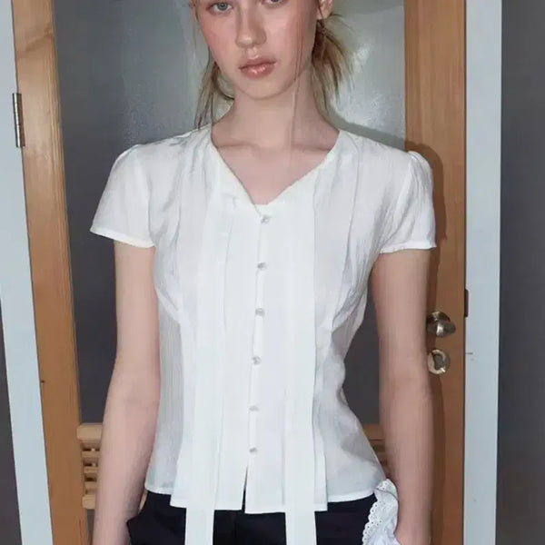 [BUNJANG] Etmon Shirring Pearl Button Blouse / 에트몽 etmon 블라우스 새상품