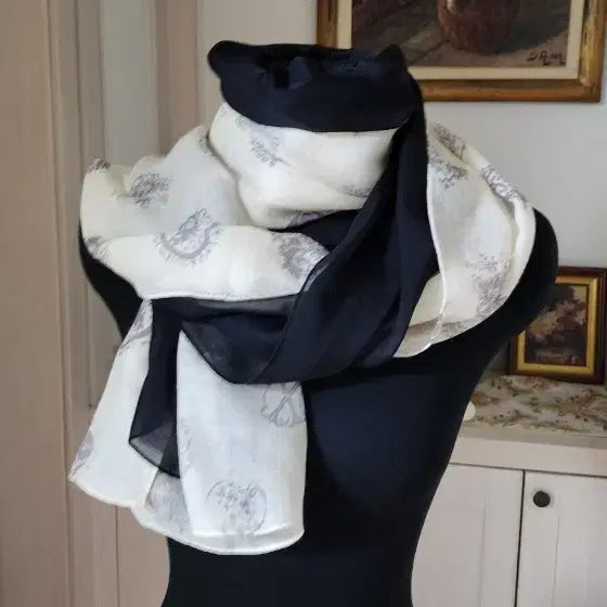 [BUNJANG] Christian Lacroix Silk Wool Scarf / 크리스찬 라크루아 실크 울 스카프