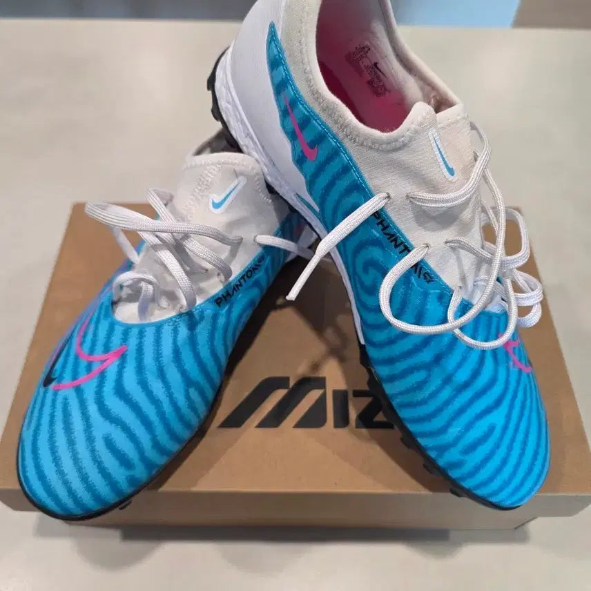 [BUNJANG] Nike Phantom GX Pro TF Futsal Shoes 265 / 나이키 팬텀GX 프로 TF 풋살화265