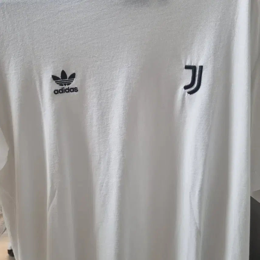 [BUNJANG] Adidas Juventus T-Shirt - Size L / 아디다스 유벤투스 티셔츠