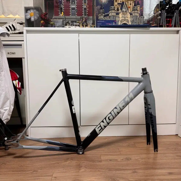 [BUNJANG] Engine11 Crit-D Metal Gray Frame M Size / 엔진11 메탈그레이 프레임