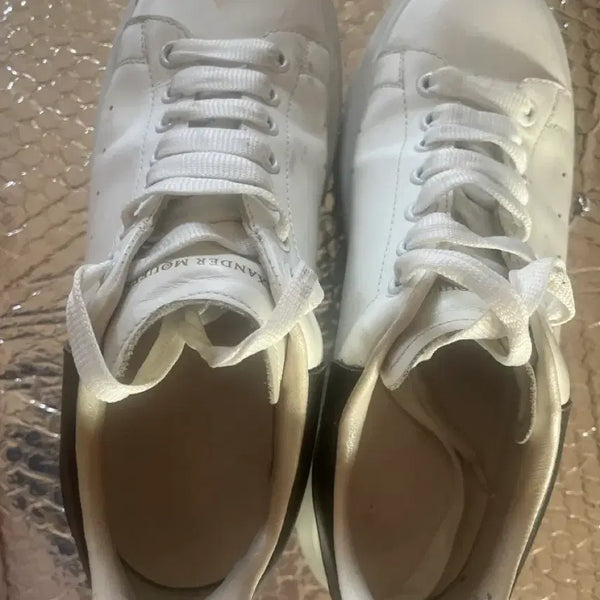 [BUNJANG] Alexander McQueen Oversized Sole Sneakers White/Black / 알렉산더 맥퀸 오버솔 스니커즈 화이트 블랙