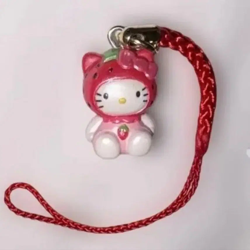 [BUNJANG] Sanrio Retro Kitty Strawberry Hat Keychain Strap / 산리오 레트로 고전 키티 딸기모자 키링 스트랩