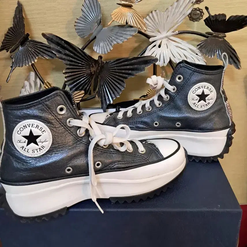 [BUNJANG] Converse Run Star Hike High Metallic Black Sneakers / 2회착 (245~250) 컨버스 런스타 하이크 하이메탈릭