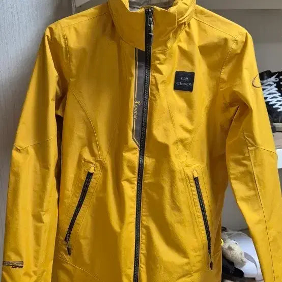 [BUNJANG] EIDER Women's Functional Waterproof Breathable Jacket S (55) / EIDER여성용기능성방수투습자켓S(55)신품급
