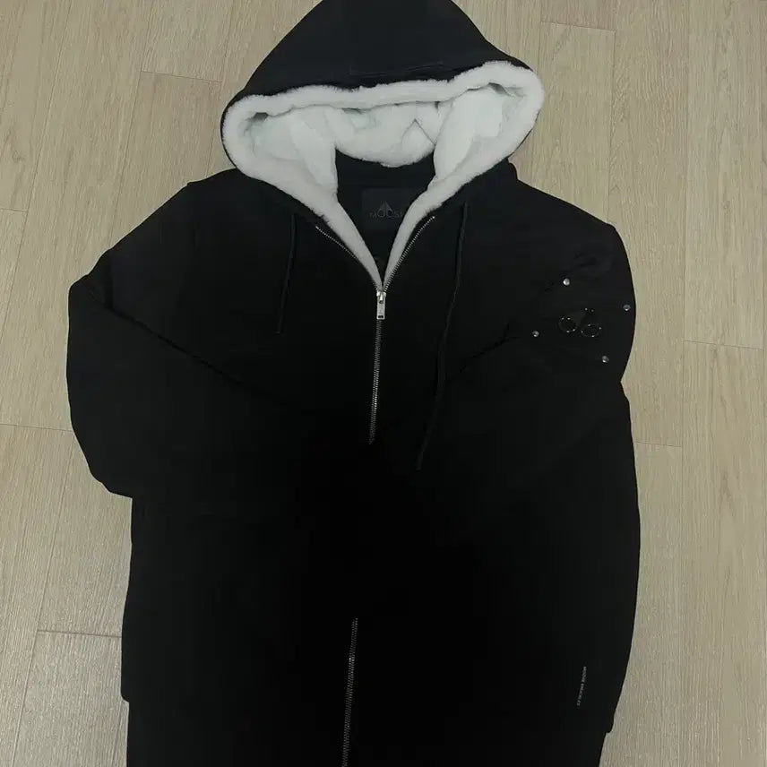[BUNJANG] Moose Knuckles Bunny Sweater Black / 무스너클 버니스웨터