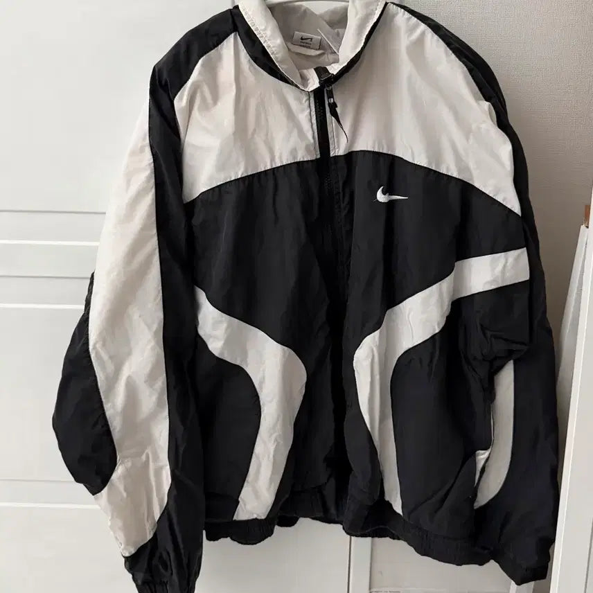 [BUNJANG] Nike Vintage Windbreaker Jacket / 나이키 구제 바람막이