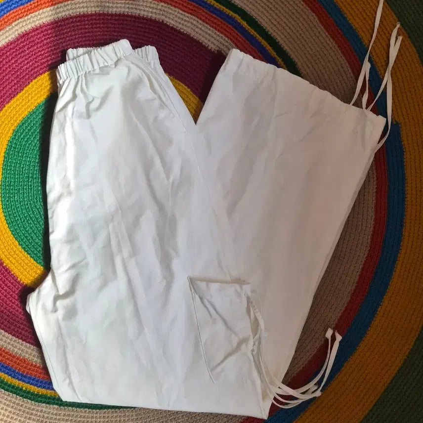 [BUNJANG] Livour White Banding Wide String Pants / Livour 리브아워 여성 화이트 밴딩와이드 스트링팬츠