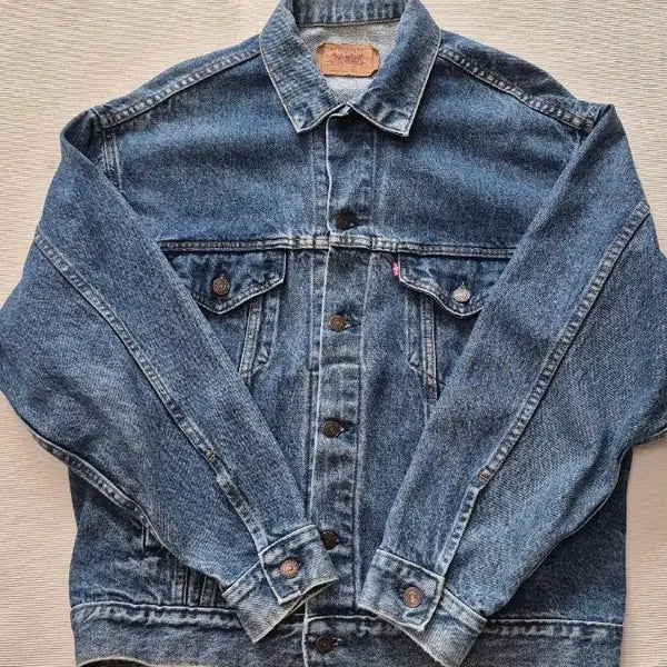 [BUNJANG] Levi's 80s USA Made Trucker Jacket / 80s USA made 리바이스 트러커 판매합니다.M사이즈