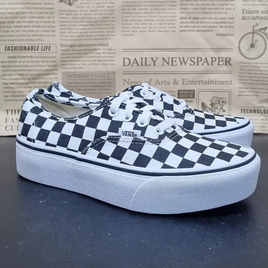 [BUNJANG] Vans Authentic Checkerboard Sneakers (225) / 반스 어센틱 체커보드 스니커즈 225