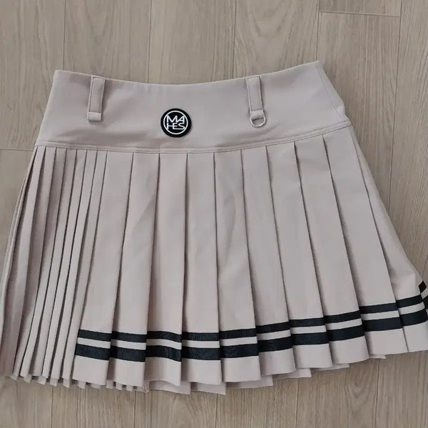 [BUNJANG] MAHES Women's Golf Skirt (Size 28) / 18. 새제품 MAHES 골프치마 골프스커트 폴리 봄가을 28