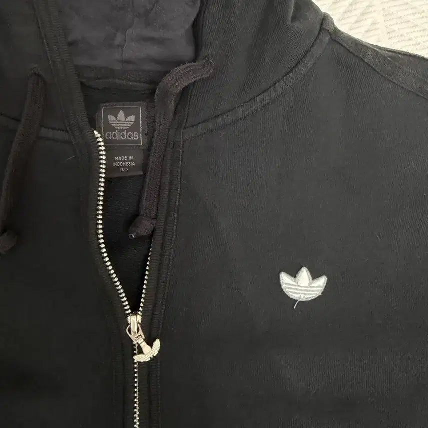 [BUNJANG] Adidas Vintage Hooded Zip-Up Jacket Size 105 / 아디다스 빈티지 후드집업 105